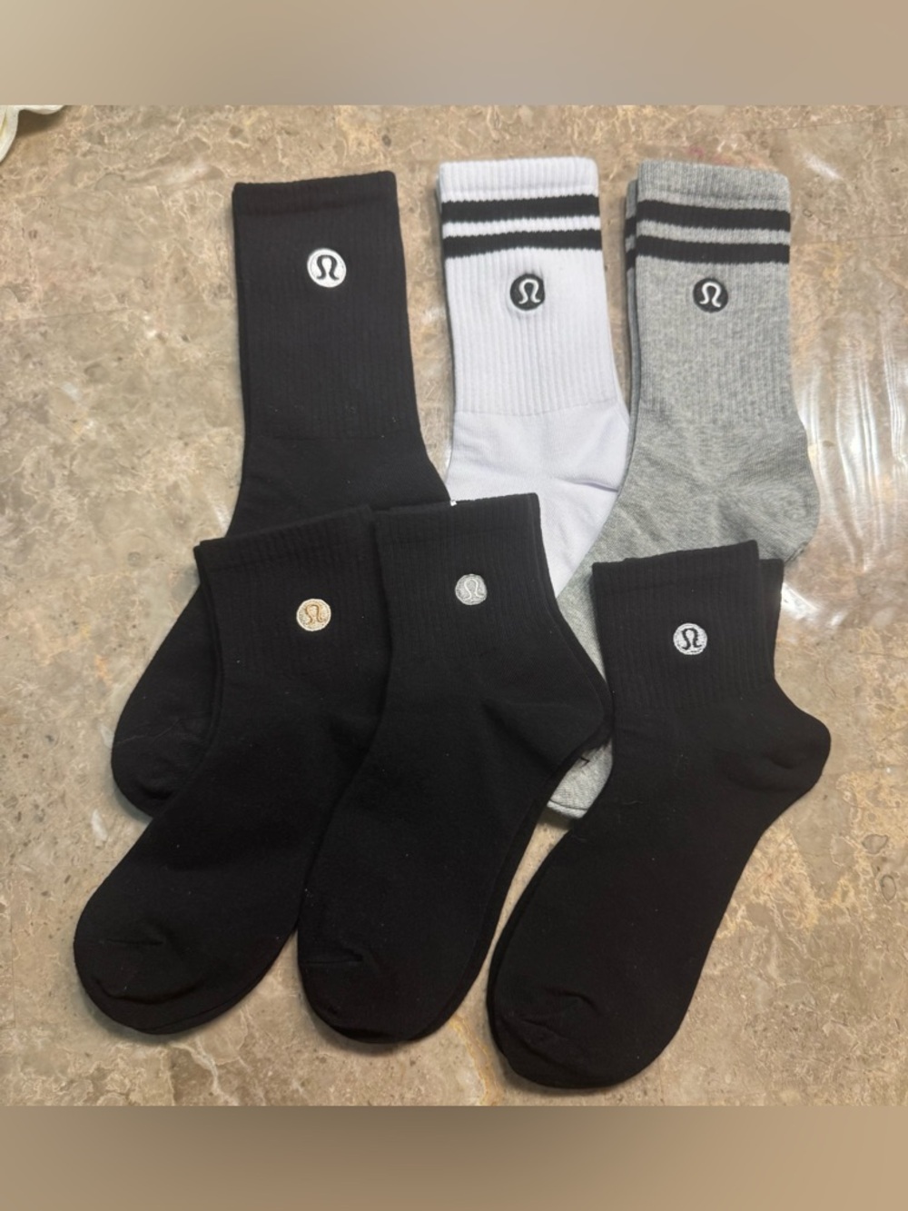 New Women’s Lululemon Athletica Socks
6 pairs 
Size Medium - Picture 4 of 4